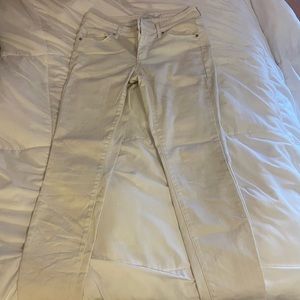 White Universal Thread Women’s Jeans